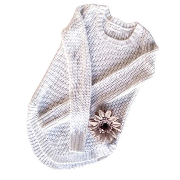 If It Were Me XS White/Gold Scoop Neck Sweater - Picture 1 of 9